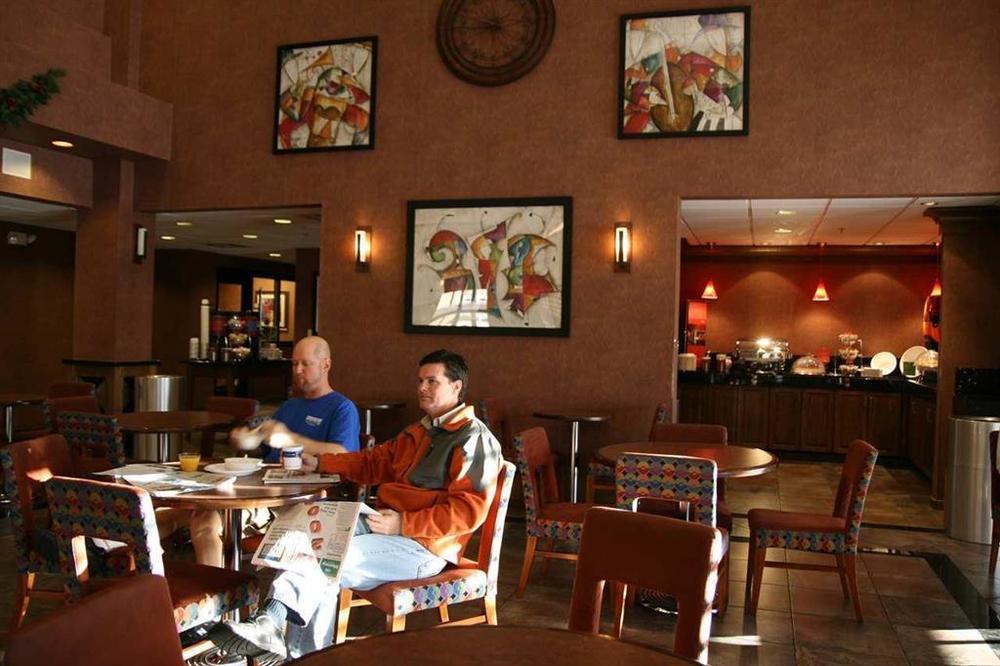 Hampton Inn & Suites Carson City Restaurant photo