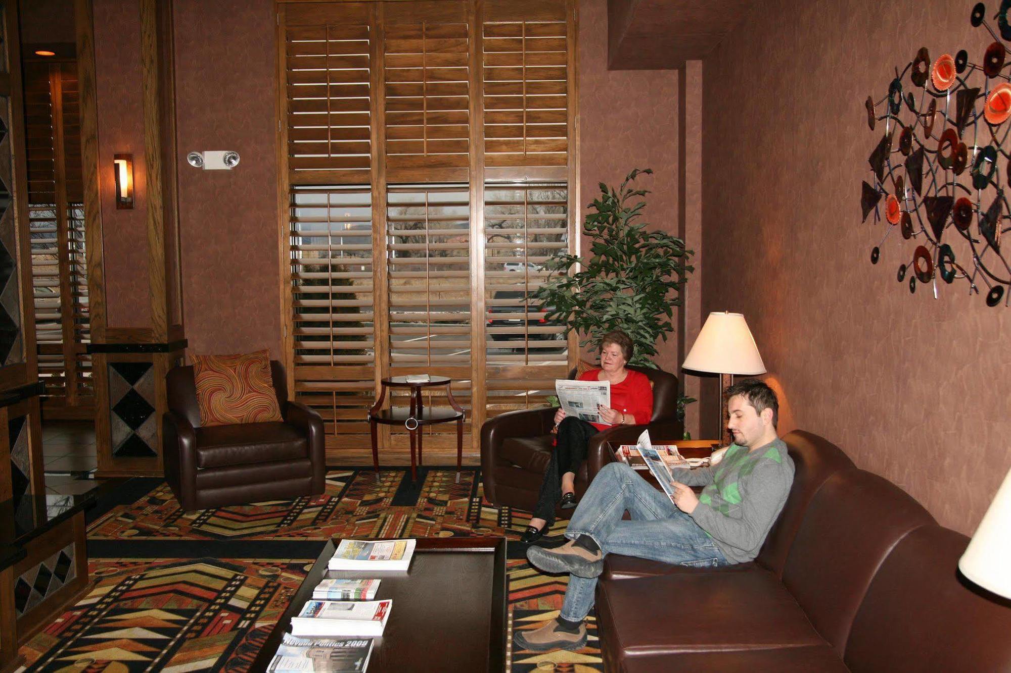 Hampton Inn & Suites Carson City Interior photo